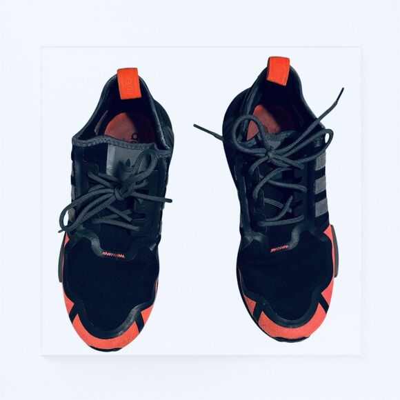 ADIDAS NMD R1 Sneakers, Boy’s 7 - Picture 2 of 6